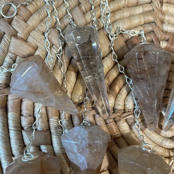 Crystal Pendulum Healing Pointed Pendant Faceted Gemstone Quartz Smoky Clear - Picture 4 of 12